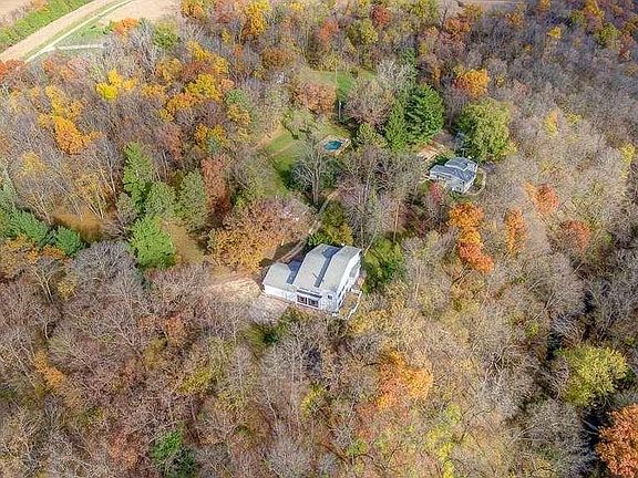 3rd image of 15707 Monastery Rd