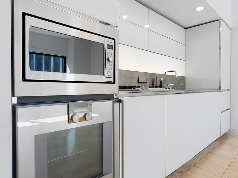 838 Hastings St W #1706 — Photo 8