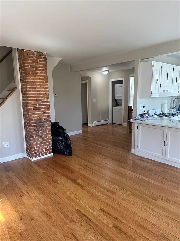 3 bed, 2.0 bath, 1500 sqft, $3,400 — Photo 4