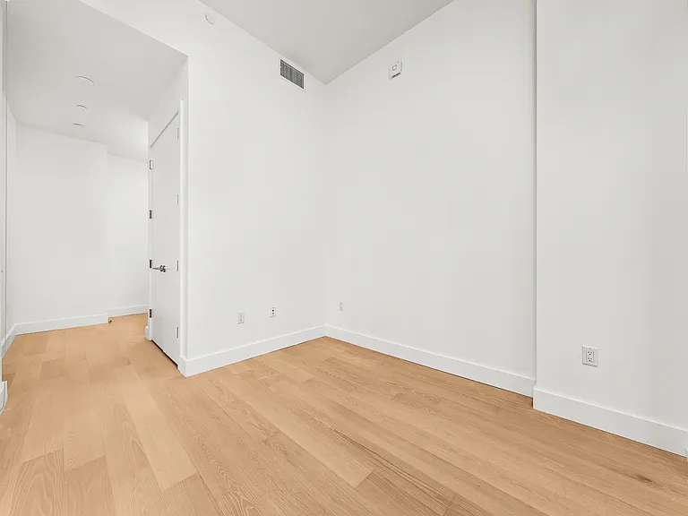 250 W 49th St #52701 — Photo 18
