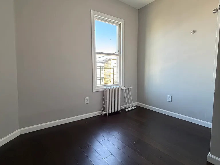112 Beech St #3 — Photo 5