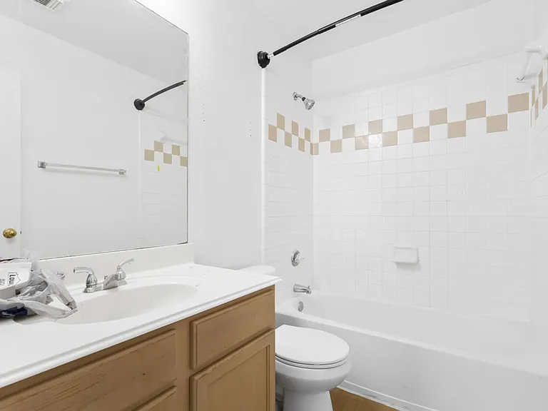 210 Laceleaf Ln — Photo 21