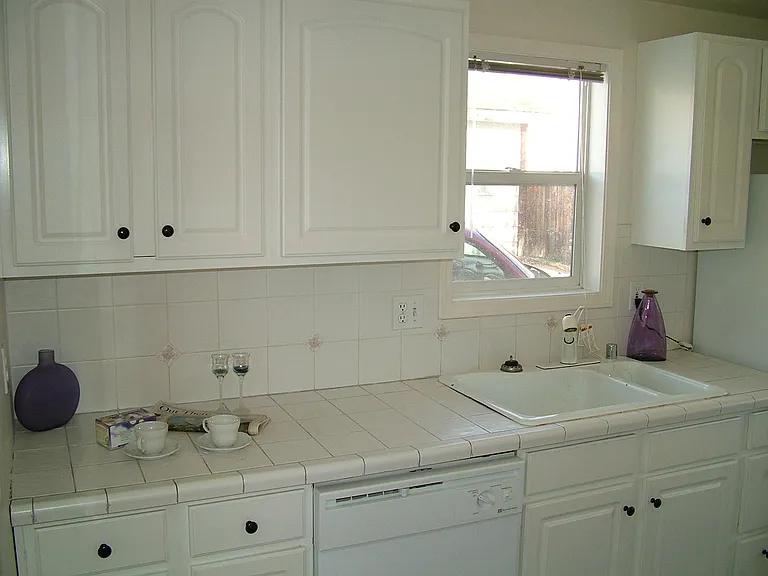 1018 W Colorado Ave — Photo 5