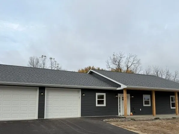 221 6th Avenue, Clear Lake, WI 54005