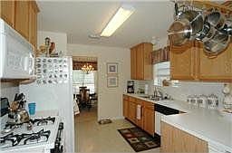 5th image of 212 Colony Creek Ct