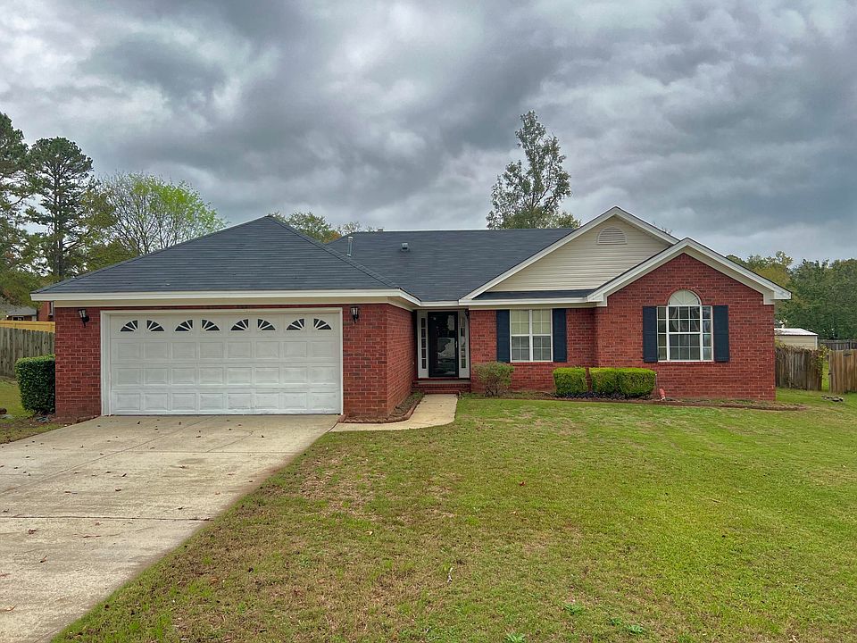 1st image of 541 Oak Chase Dr