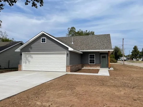 202 W Rosa St, Shawnee, OK 74804