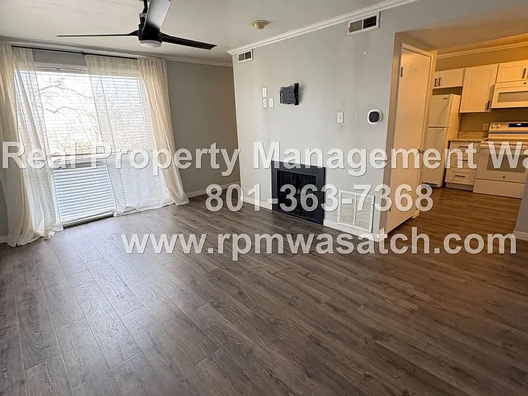 438 N Center St #309 — Photo 4