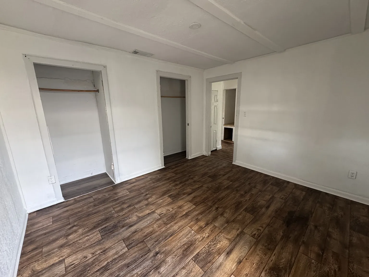 403 East North Street - 1 — Photo 4