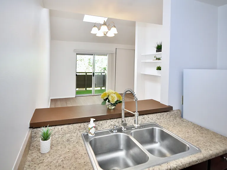 1621 Hotel Cir S #E304 — Photo 6