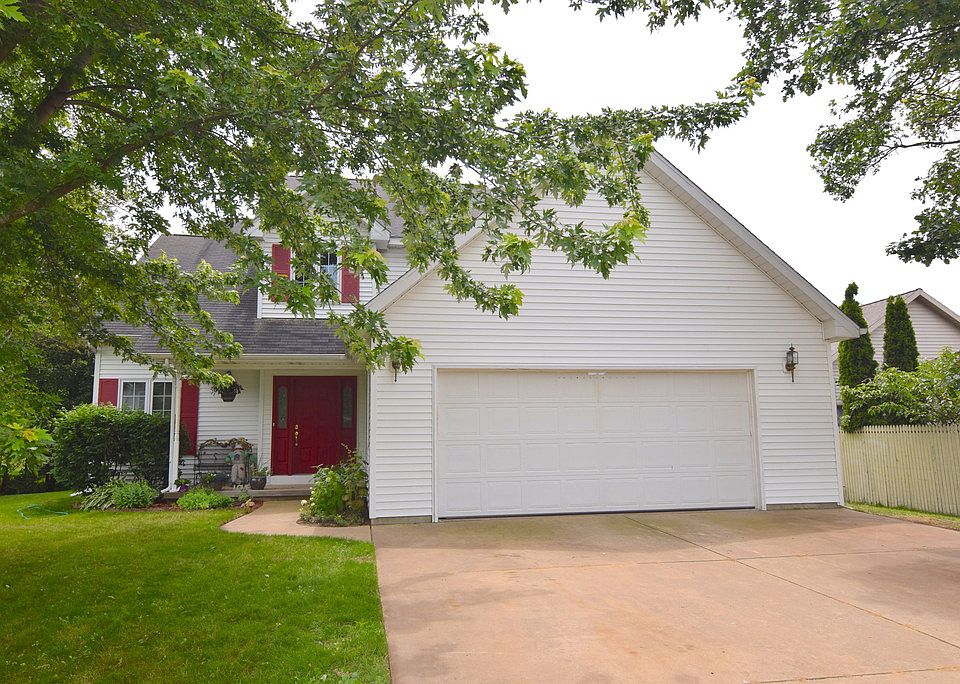 1st image of 1214 Oakdale Cir E