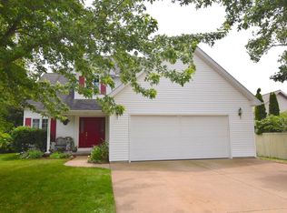 1214 Oakdale Cir E, Freeland, MI 48623
