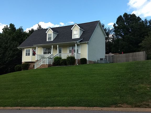 2nd image of 10121 Rolling Wind Dr