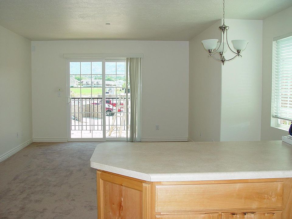 1st image of 196 Spencer Peak Way #D5