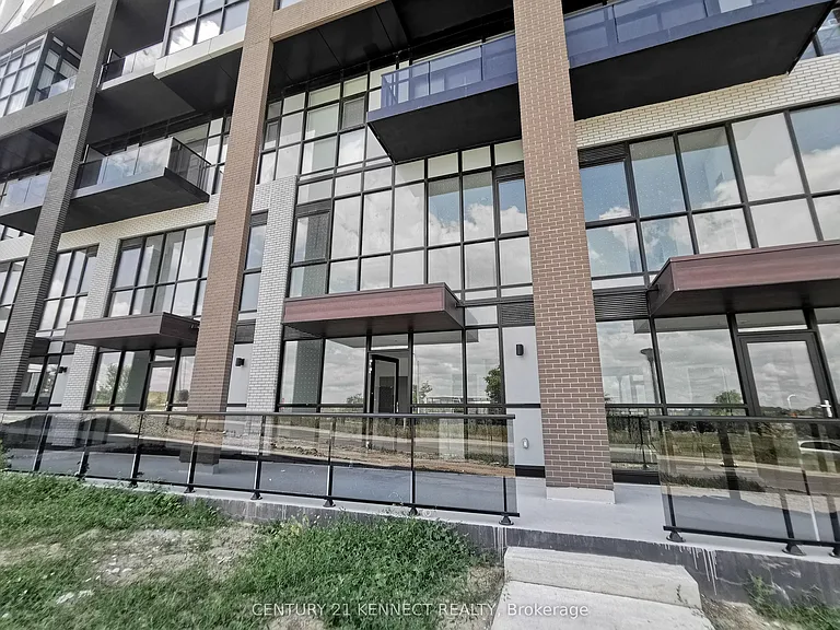 60 George Butchart Dr #Townhouse 2 — Photo 32