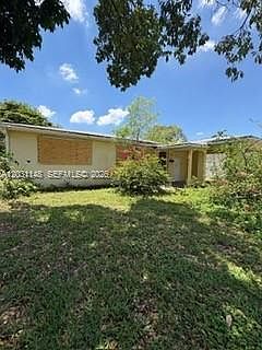 2nd image of 2824 SW 9th St
