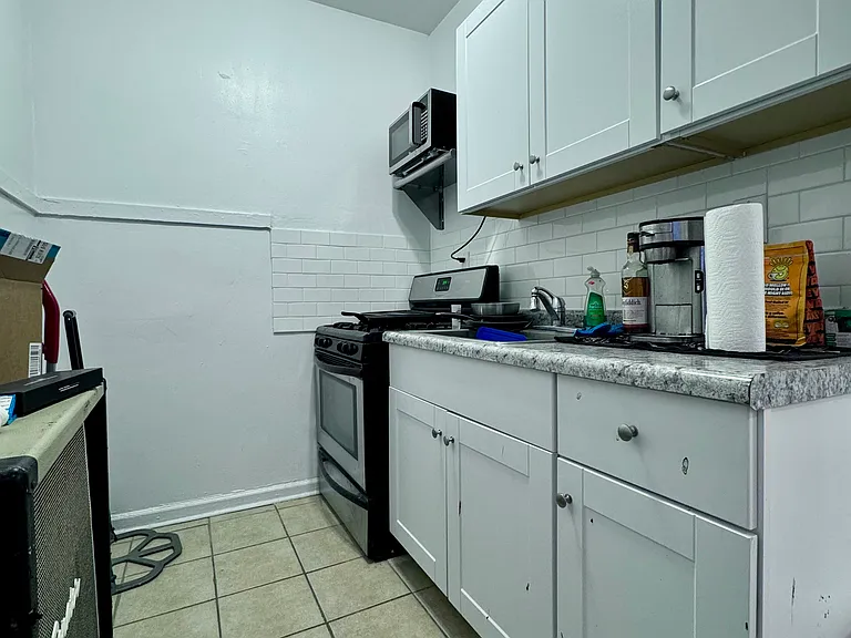 4350 N Ashland Ave — Photo 11