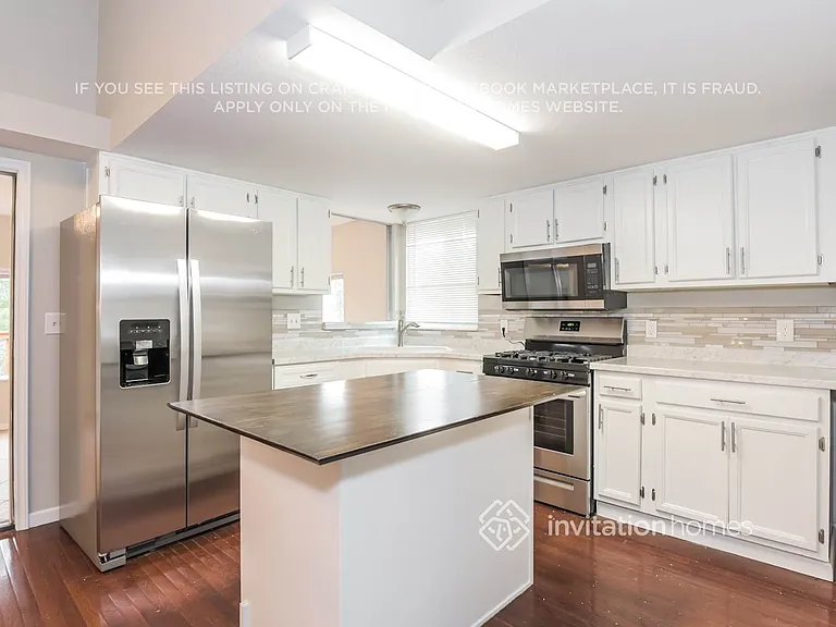 7838 Jared Way — Photo 8