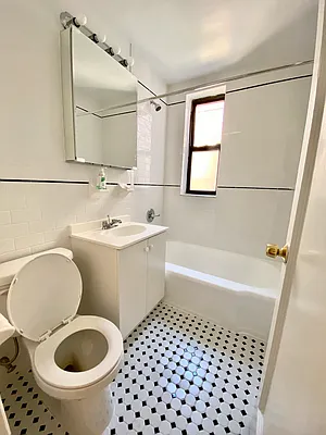 Rented by Guy Goldman, LREB | media 14