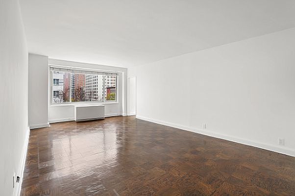 1st image of 157 E 37th St APT 2