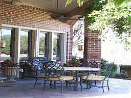 4th image of 3903 Turnberry Dr