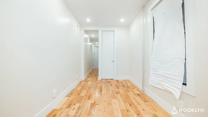 Rented by Nooklyn NYC LLC | media 9