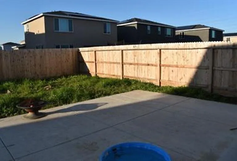 2447 Quesada Dr — Photo 44