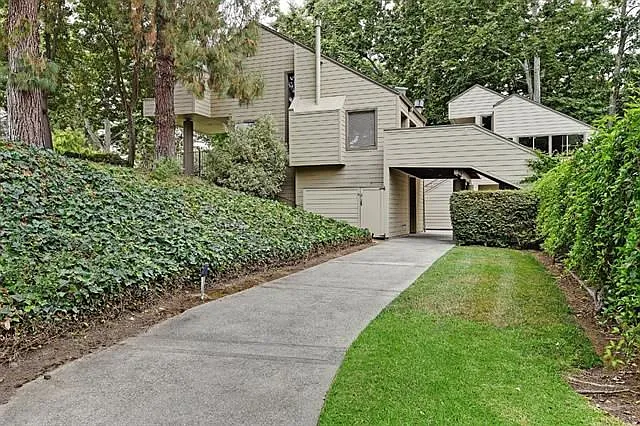 1625 Fruitwood Ct photo 1
