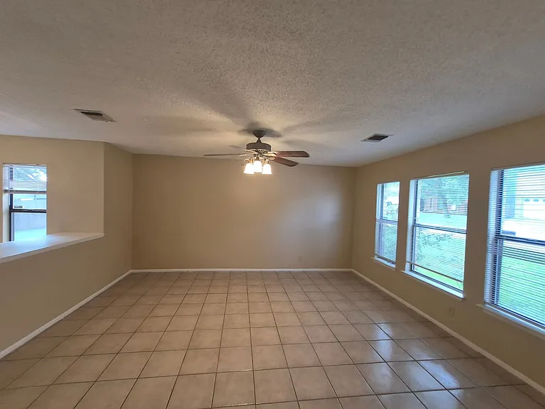 7314 Justino Trl — Photo 3