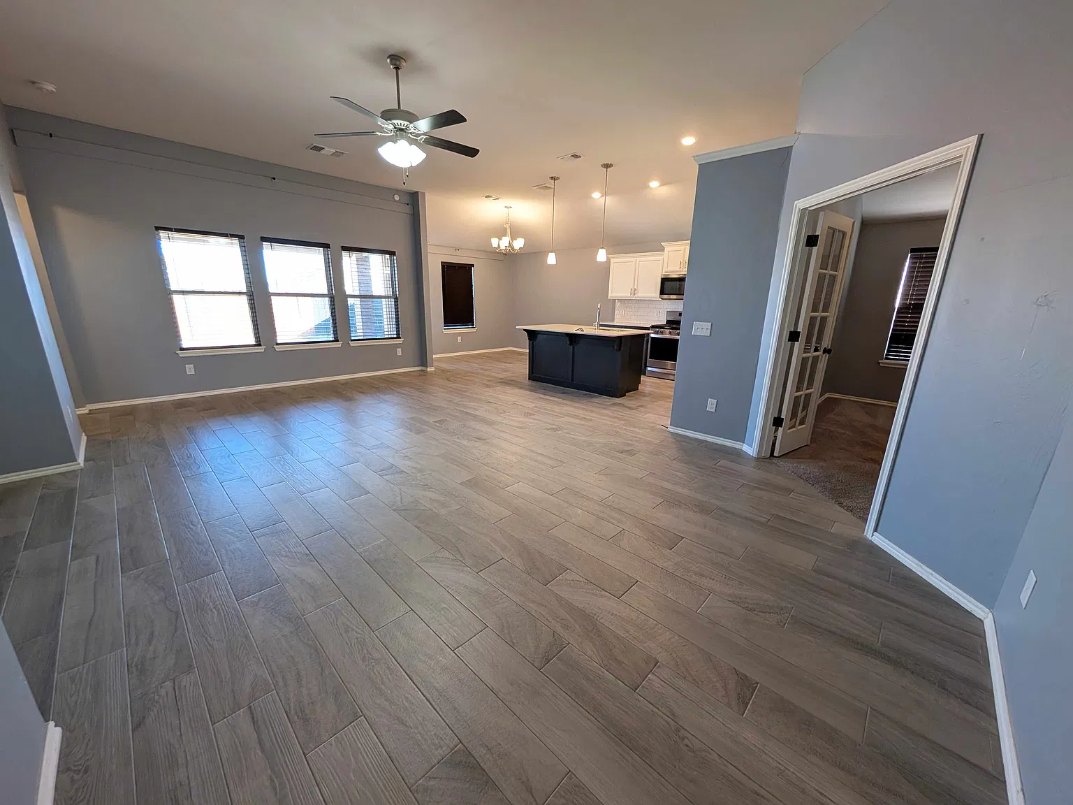 3 bed, 1808 sqft, $2,100 — Photo 3