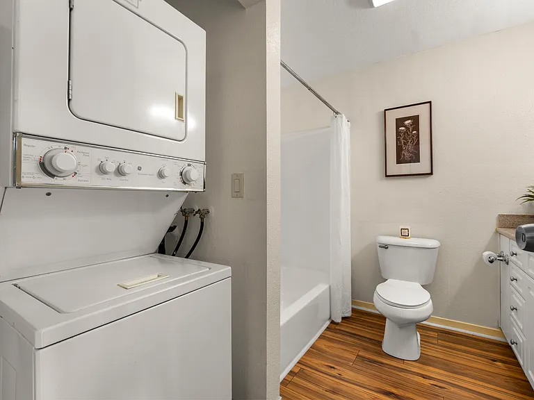 2520 Walters Way #10 — Photo 10