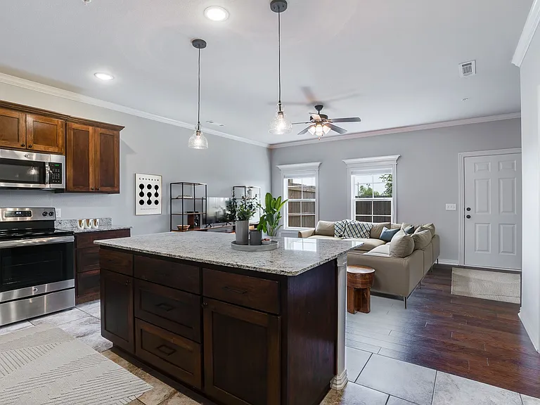 Prairie Creek - 2 Bed / 2.5 Bath - 1,324 Sq.Ft.