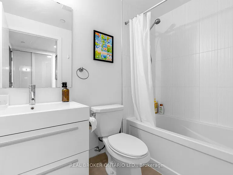 297 College St #1503 — Photo 7