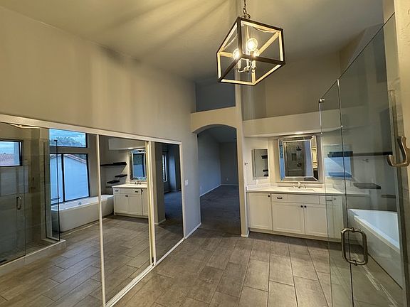 2nd image of 5633 W Bloomfield Rd