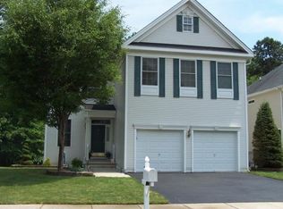 7 Timber Grove Ct, Old Bridge, NJ 08857