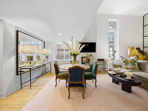 240 Centre Street image 11 of 19