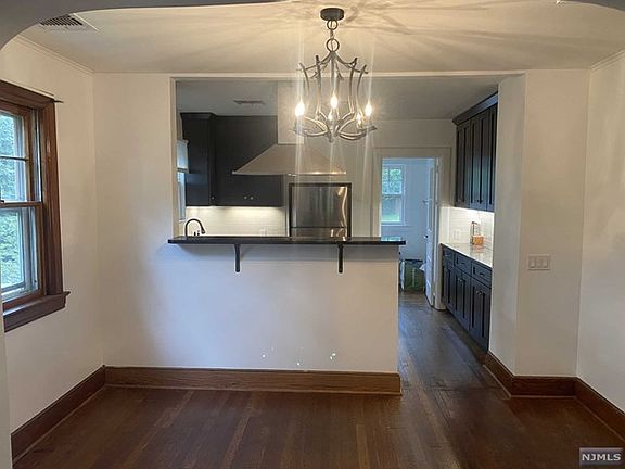 5th image of 541 Eder Ave