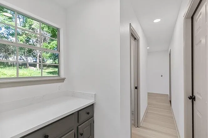 2201 E Bristol Pl — Photo 13