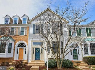 7014 Darby Towne Ct, Alexandria, VA 22315