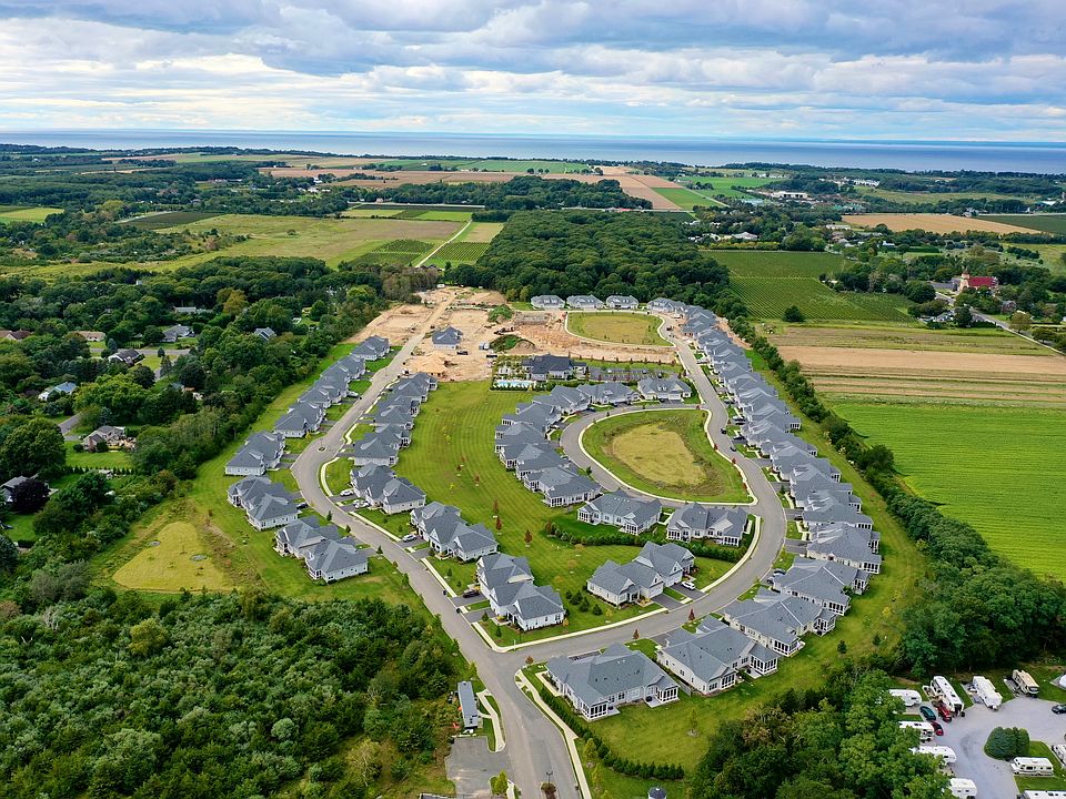 Overview of Harvest Pointe