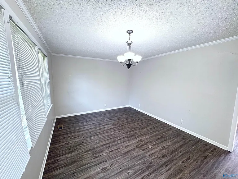 11406 Crestfield Dr SE — Photo 8