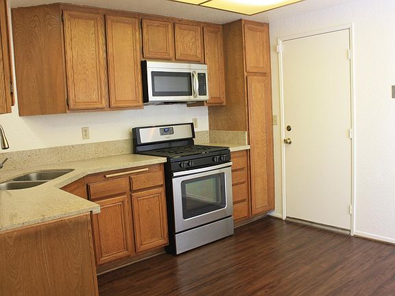 4th image of 12168 Mount Vernon Ave Unit 34