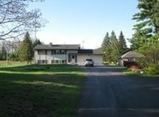 W7997 Quarry Rd, Crivitz, WI 54114