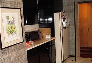 4th image of 1600 Parker Ave APT 8C