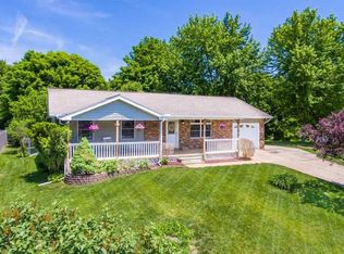 103 Ottawa Ct, Marquette Heights, IL 61554