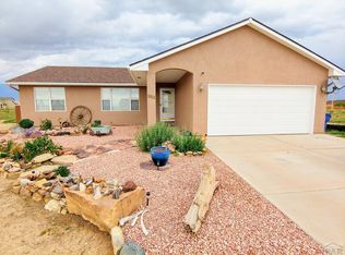 1061 E Blackstone Dr, Pueblo West, CO 81007