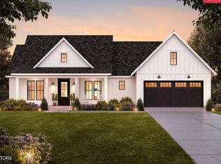 320 Shadows Lawn Dr, Athens, TN 37303
