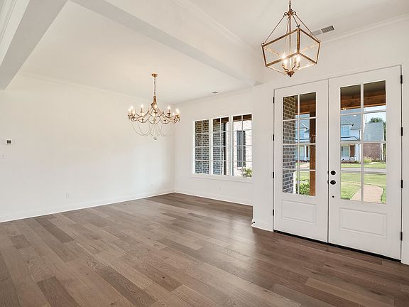 4th image of 425 Shambala Dr