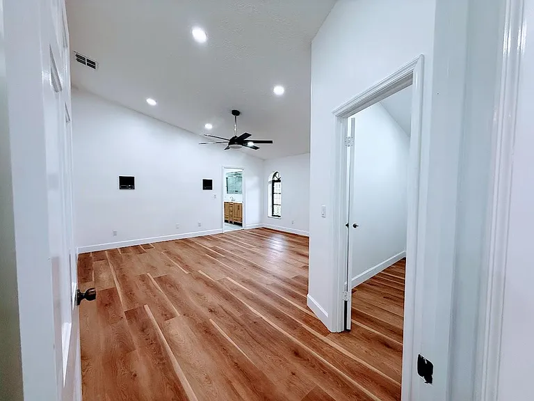 465 SE Naranja Ave — Photo 34