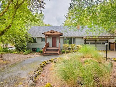 7985 SW West Slope Dr, Portland, OR, 97225